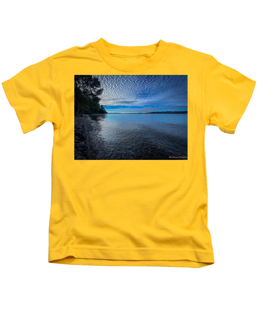 Reflection of the clouds - Kids T-Shirt