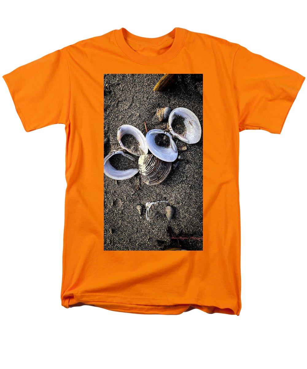 Seashells 6 - Men's T-Shirt (Regular Fit)