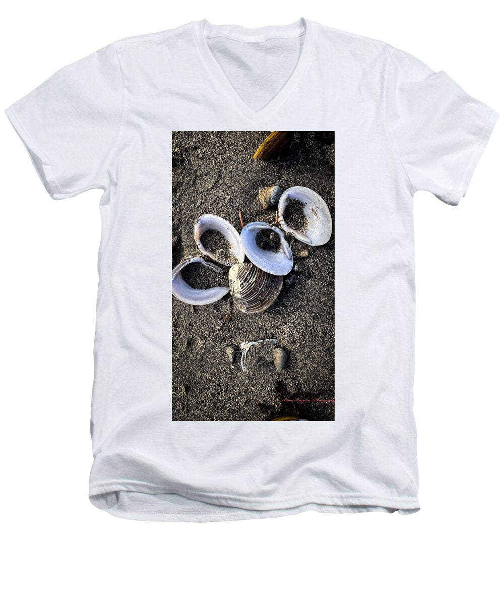 Seashells 6 - Men's V-Neck T-Shirt