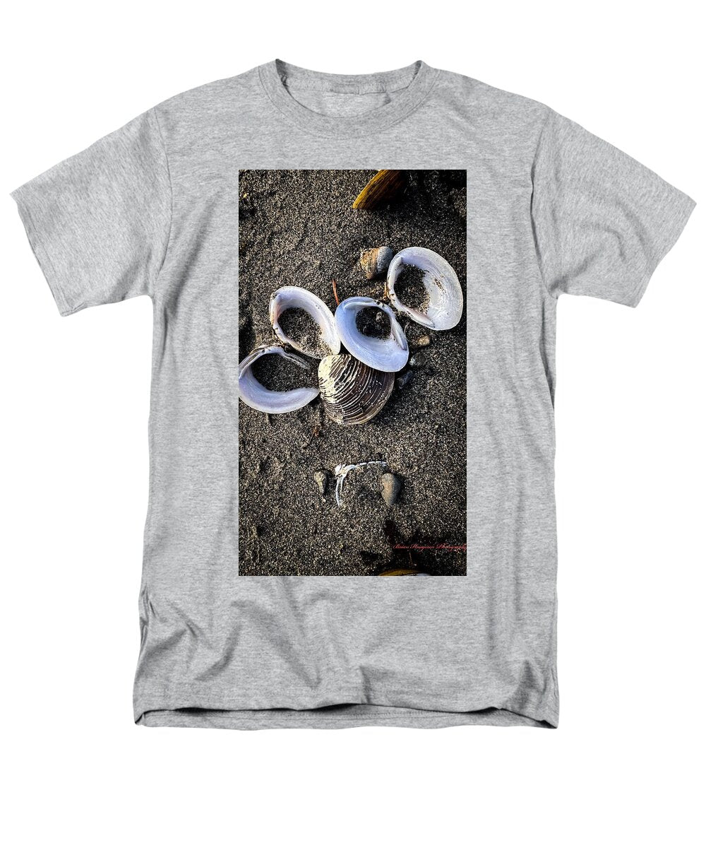 Seashells 6 - Men's T-Shirt (Regular Fit)
