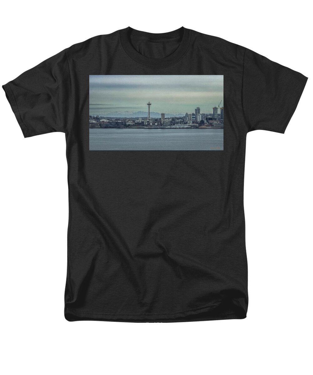 Seattle sky line - Men's T-Shirt (Regular Fit)