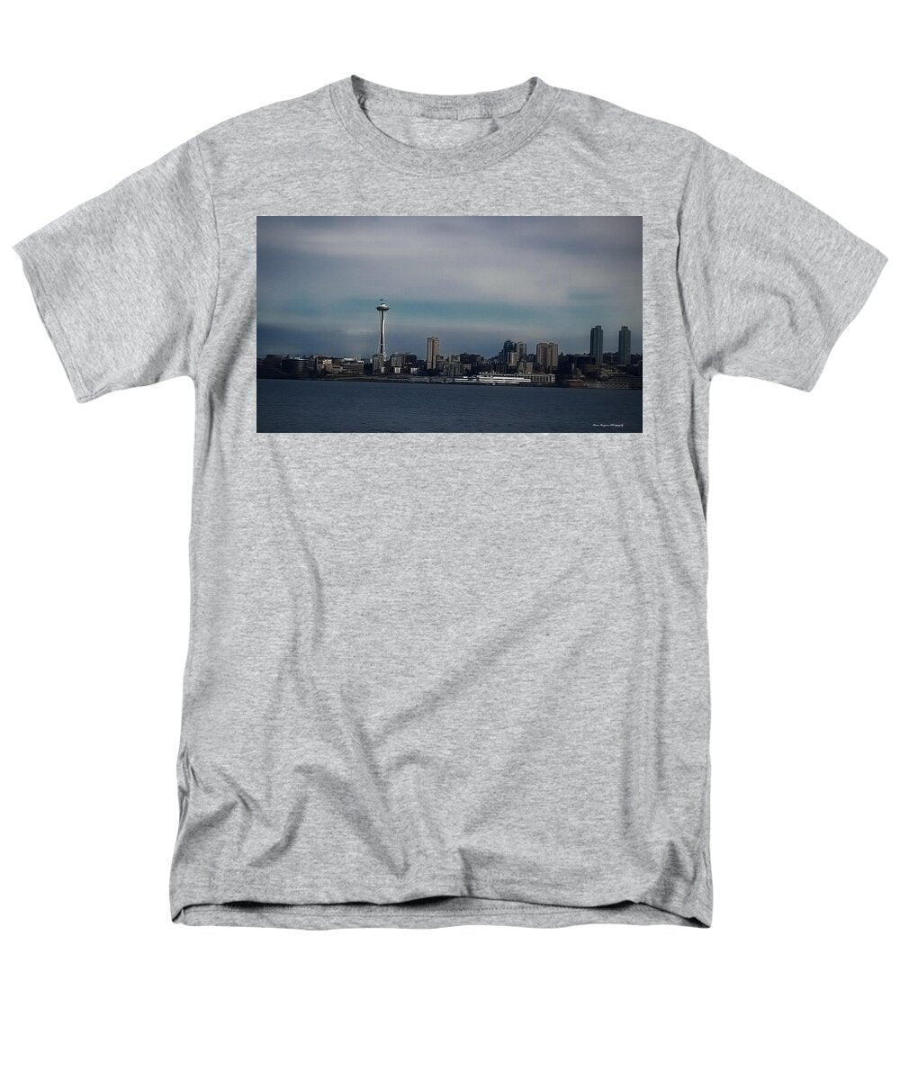 Seattle Skyline - Men's T-Shirt (Regular Fit)