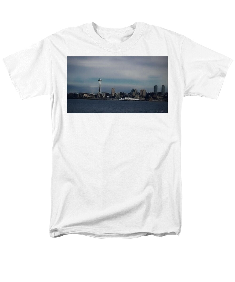 Seattle Skyline - Men's T-Shirt (Regular Fit)