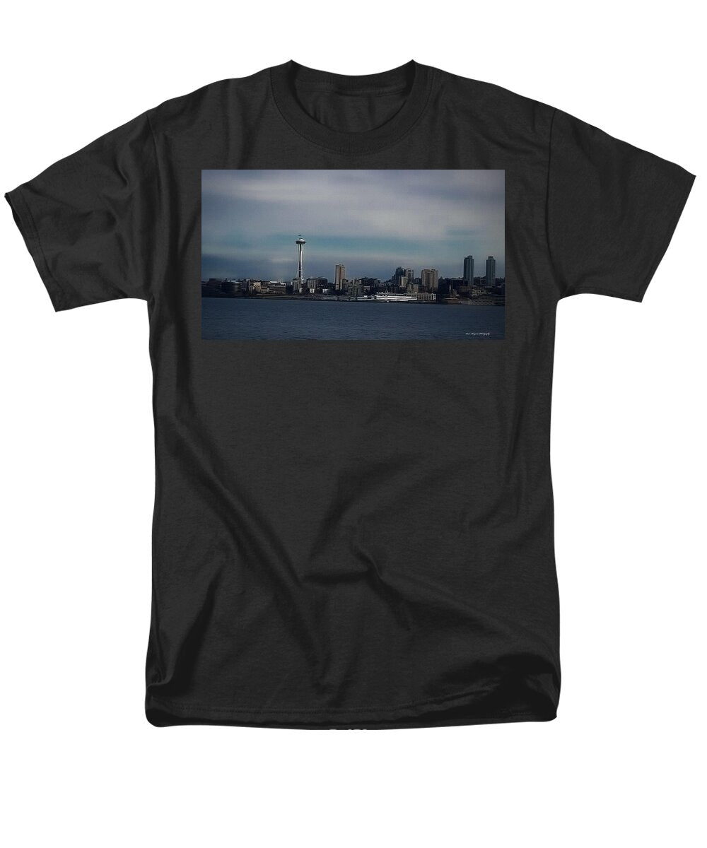 Seattle Skyline - Men's T-Shirt (Regular Fit)