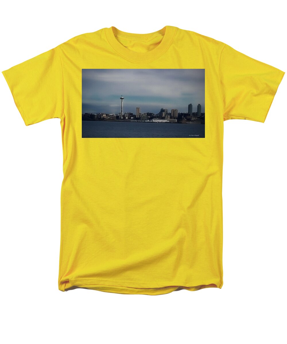 Seattle Skyline - Men's T-Shirt (Regular Fit)