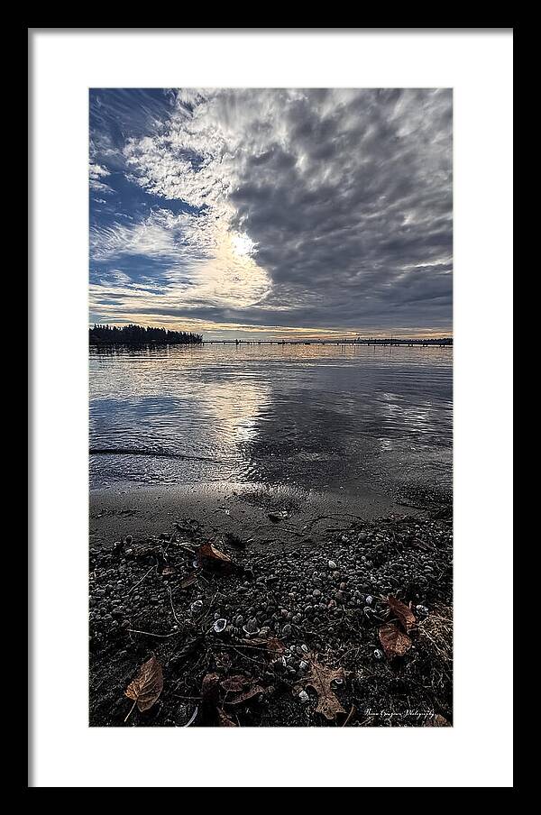 Sun clouds - Framed Print