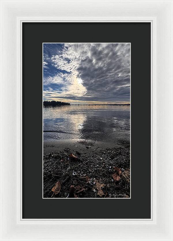 Sun clouds - Framed Print
