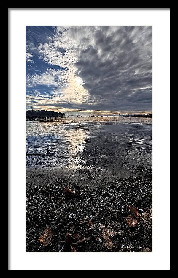 Sun clouds - Framed Print