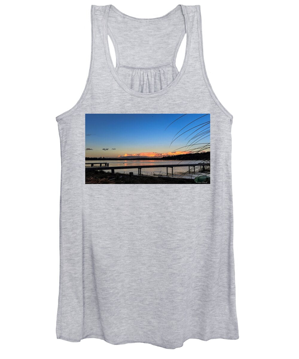 Sunset at the lake - Women's Tank Top