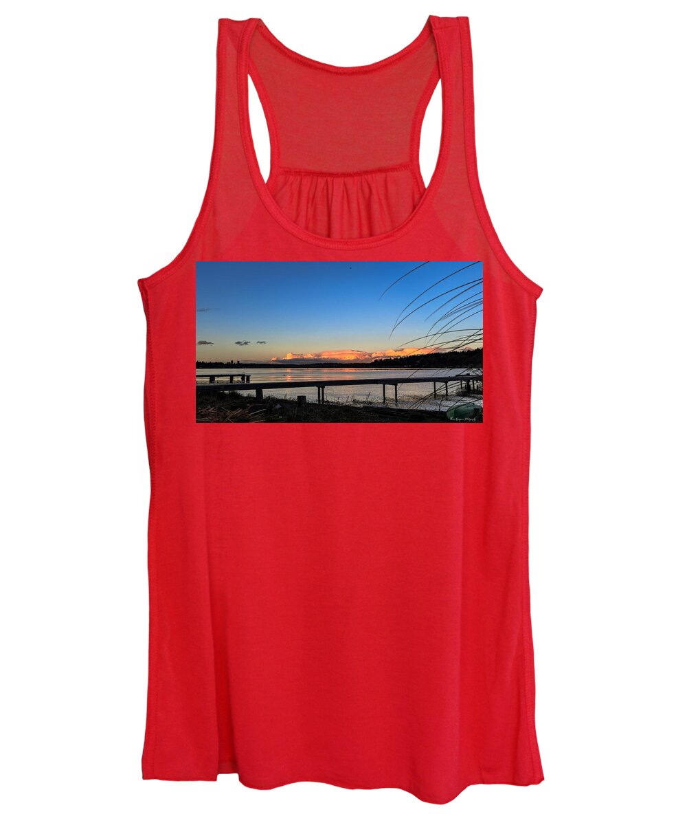 Sunset at the lake - Women's Tank Top