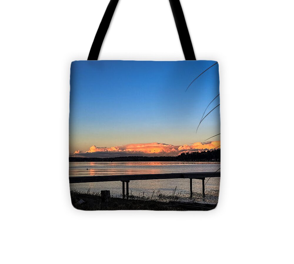 Sunset at the lake - Tote Bag