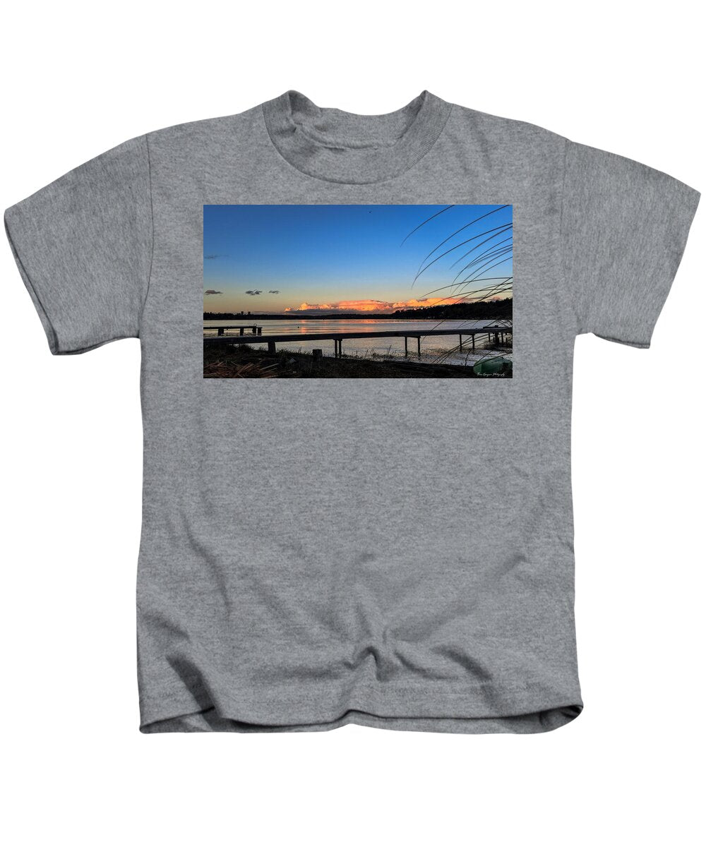 Sunset at the lake - Kids T-Shirt