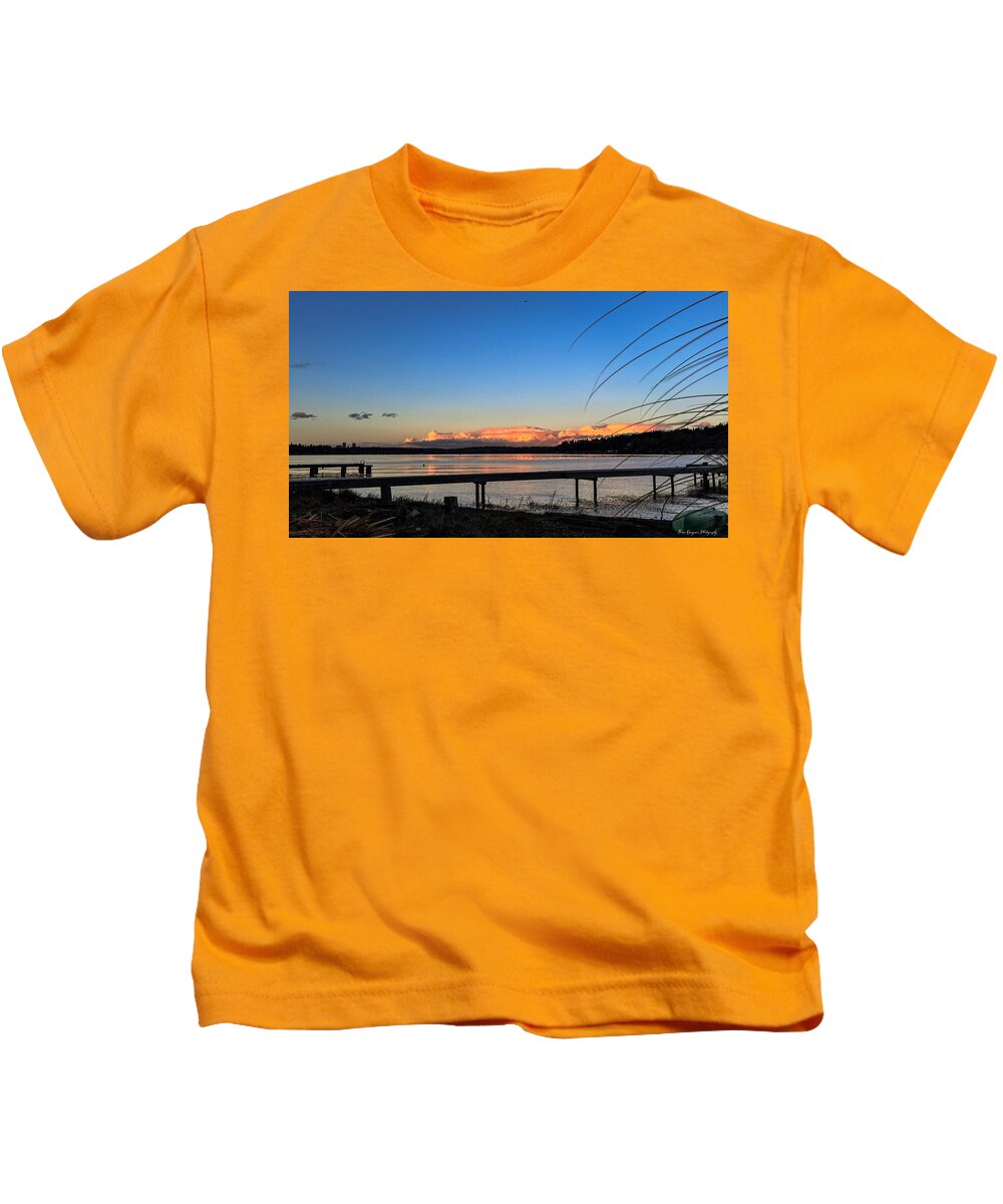 Sunset at the lake - Kids T-Shirt