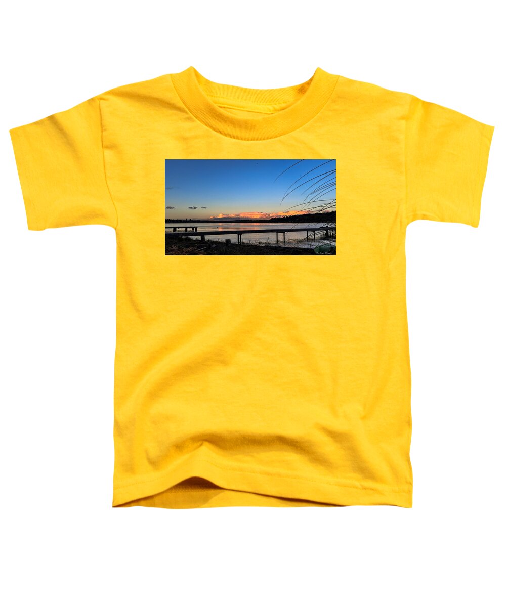Sunset at the lake - Toddler T-Shirt