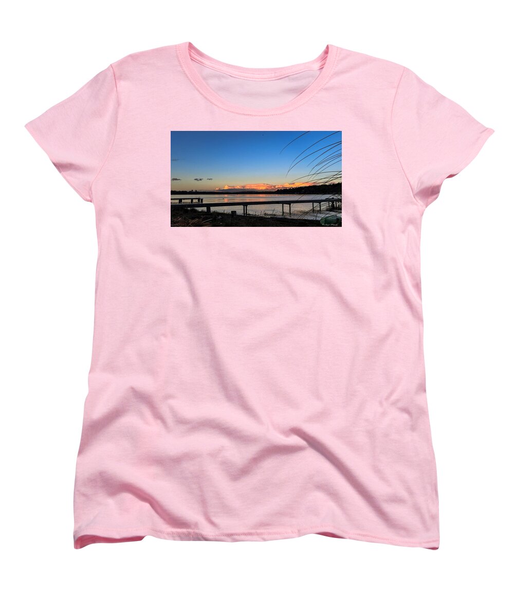 Sunset at the lake - Women's T-Shirt (Standard Fit)