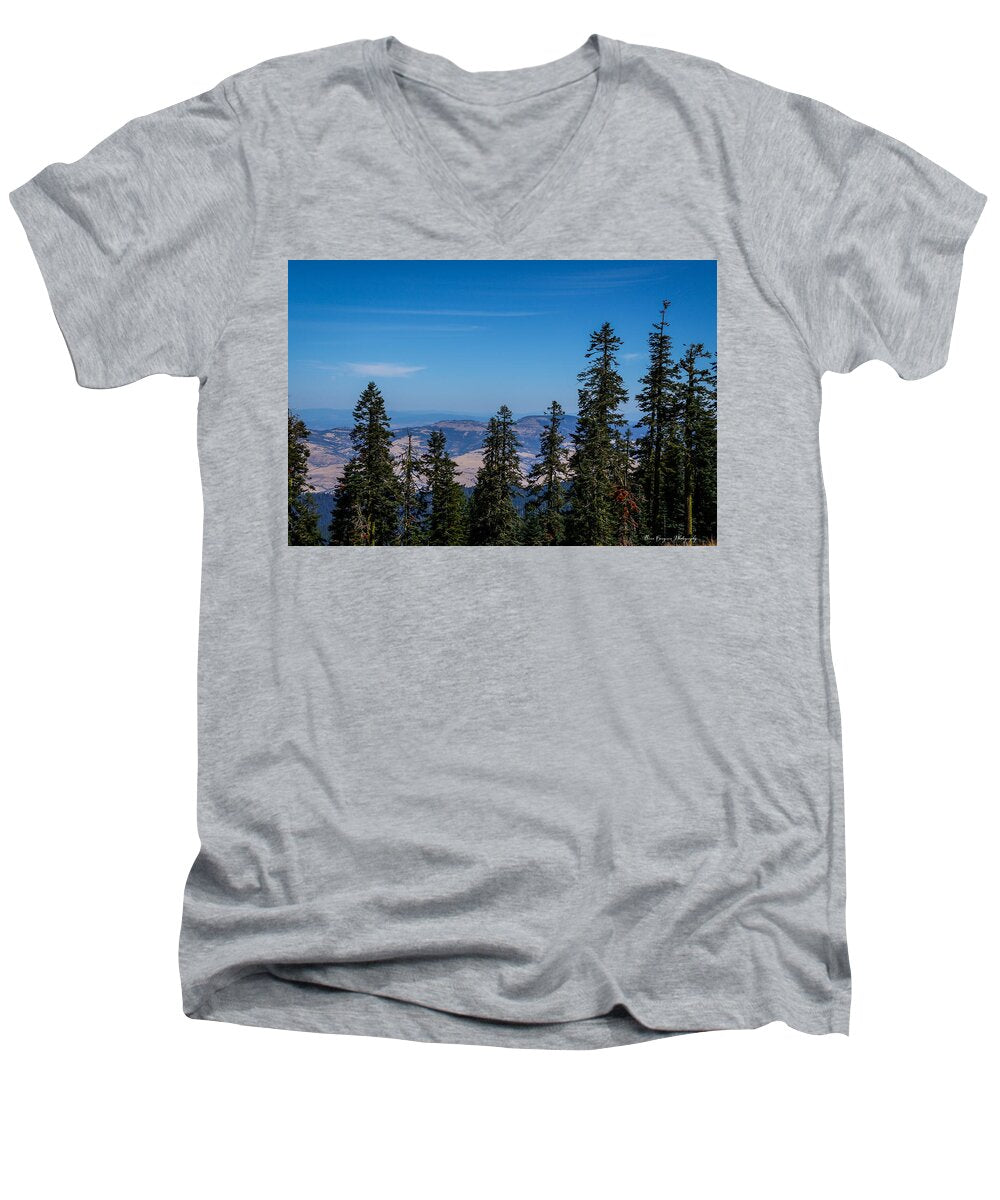 Threw the trees - Men's V-Neck T-Shirt