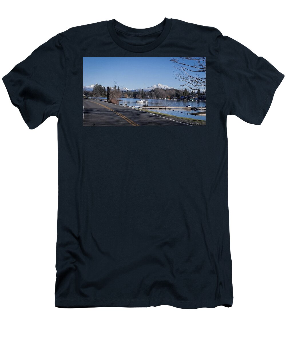 View of lake Steven - T-Shirt