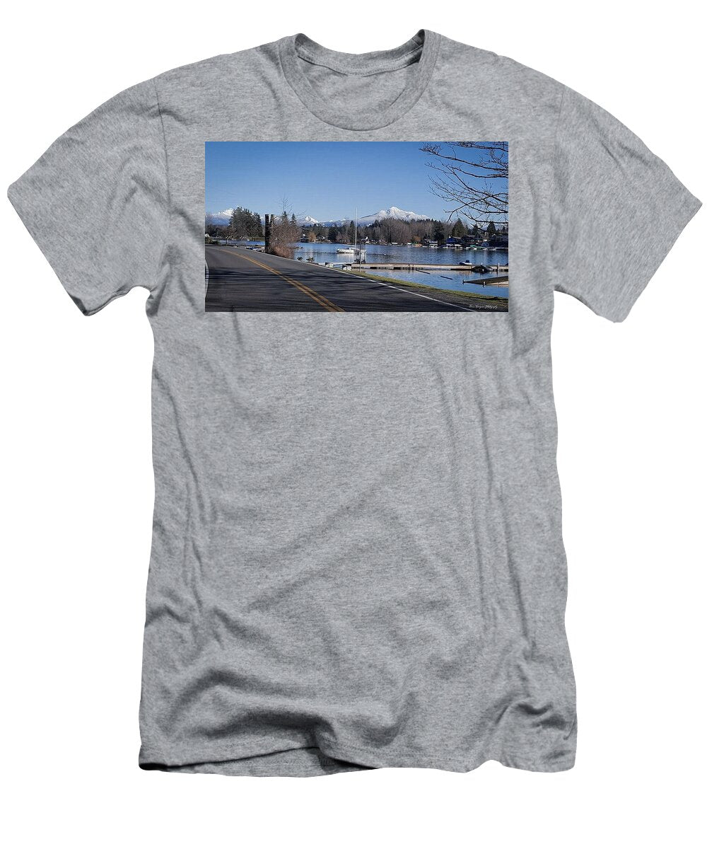View of lake Steven - T-Shirt