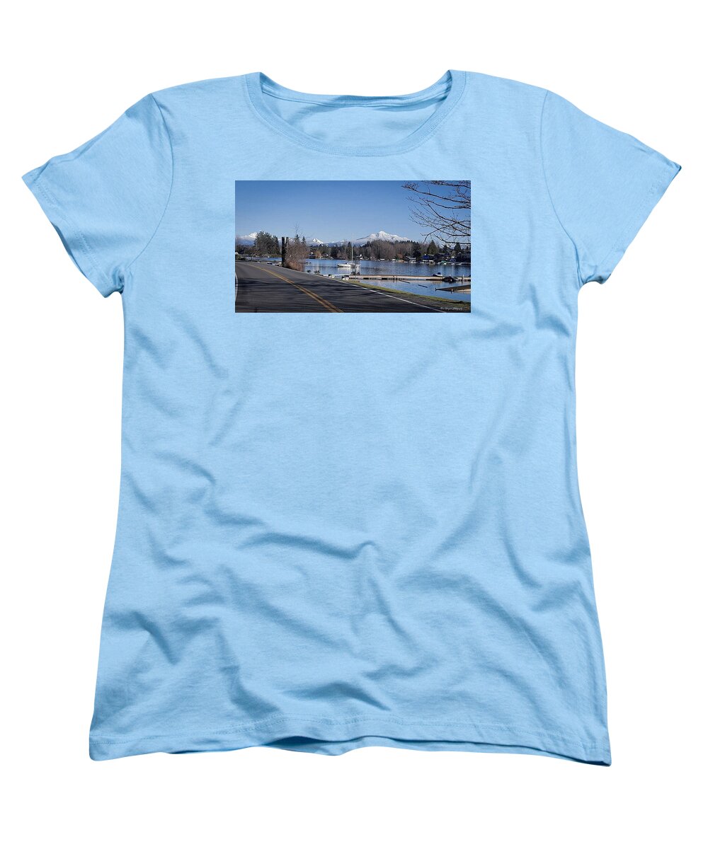 View of lake Steven - Women's T-Shirt (Standard Fit)