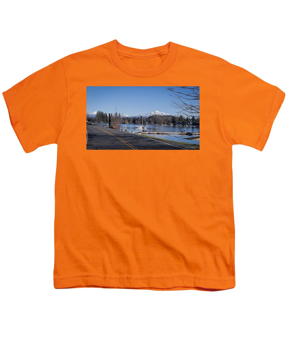 View of lake Steven - Youth T-Shirt