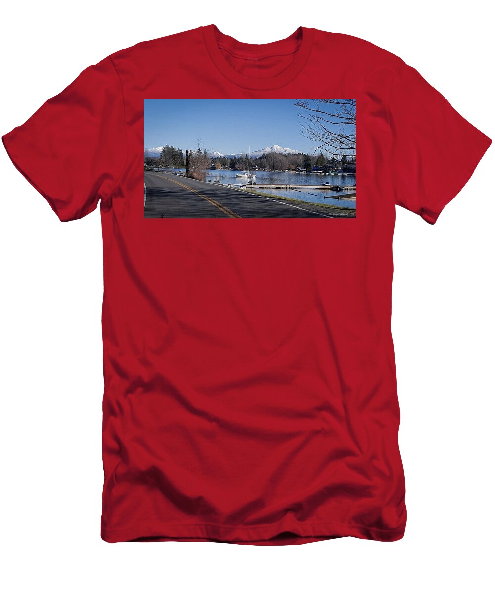 View of lake Steven - T-Shirt