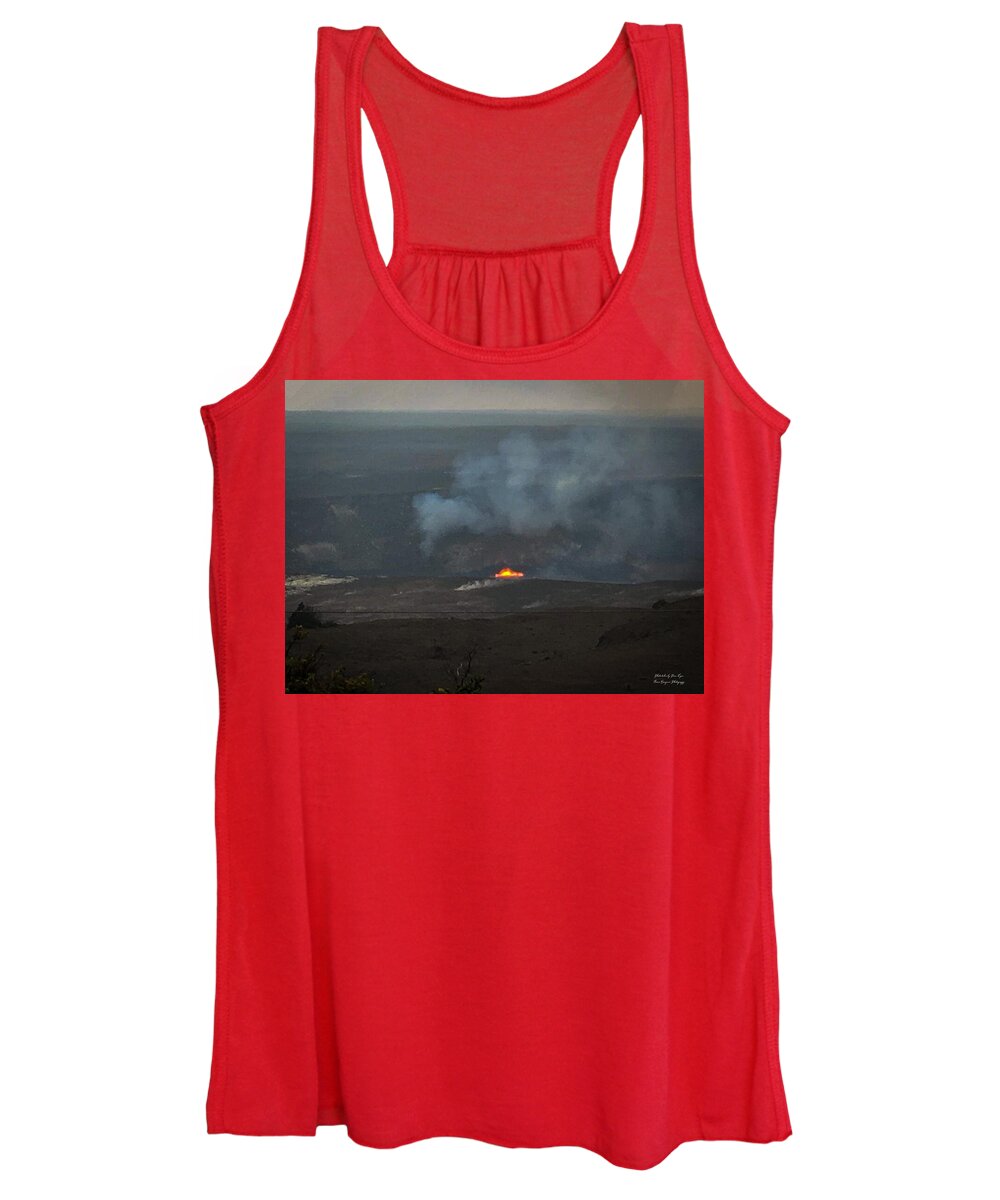 Volcano in Hawaii - Women's Tank Top