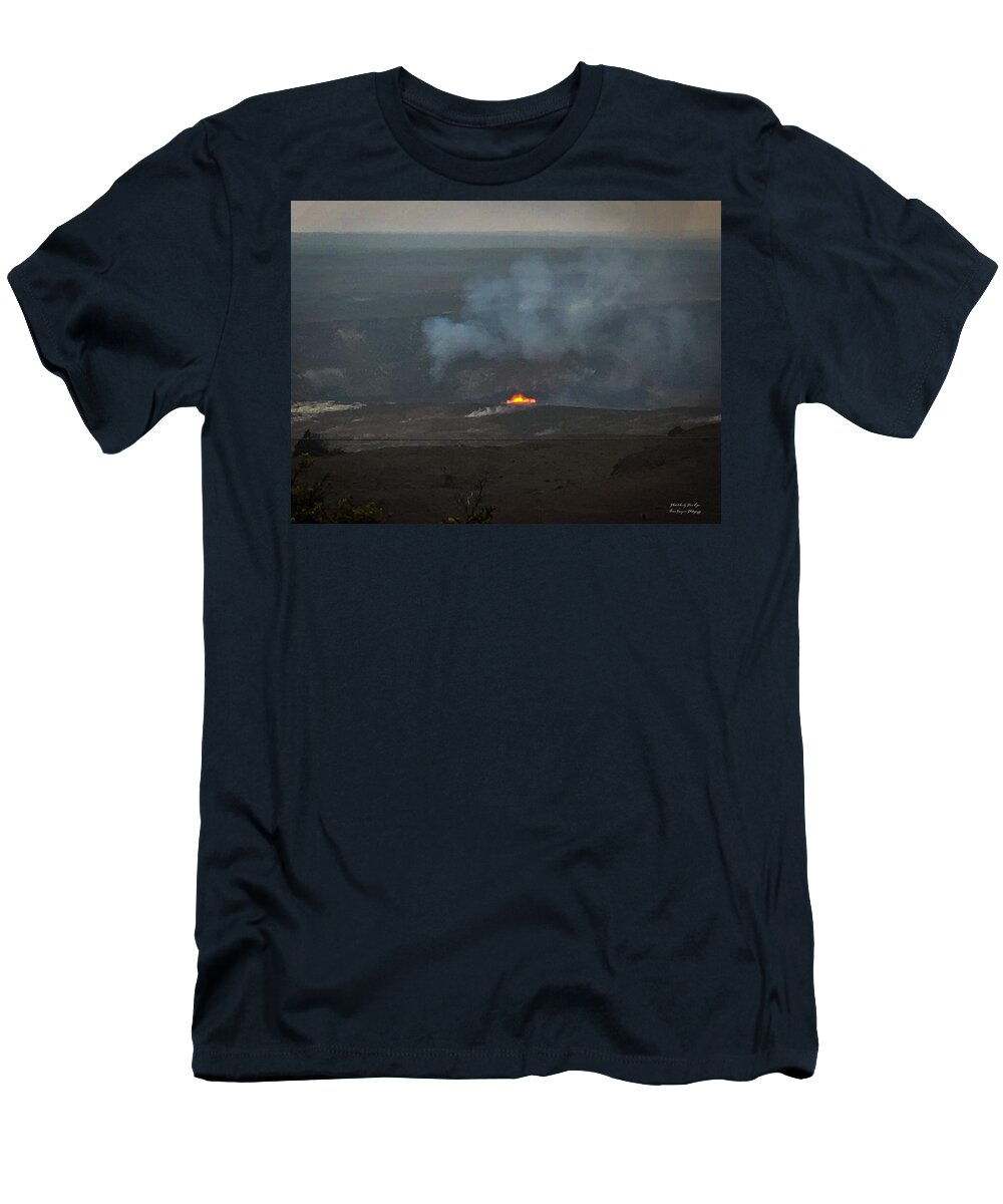 Volcano in Hawaii - T-Shirt