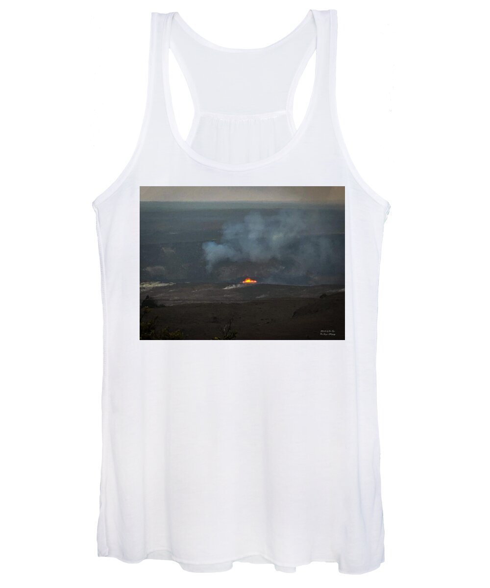 Volcano in Hawaii - Women's Tank Top