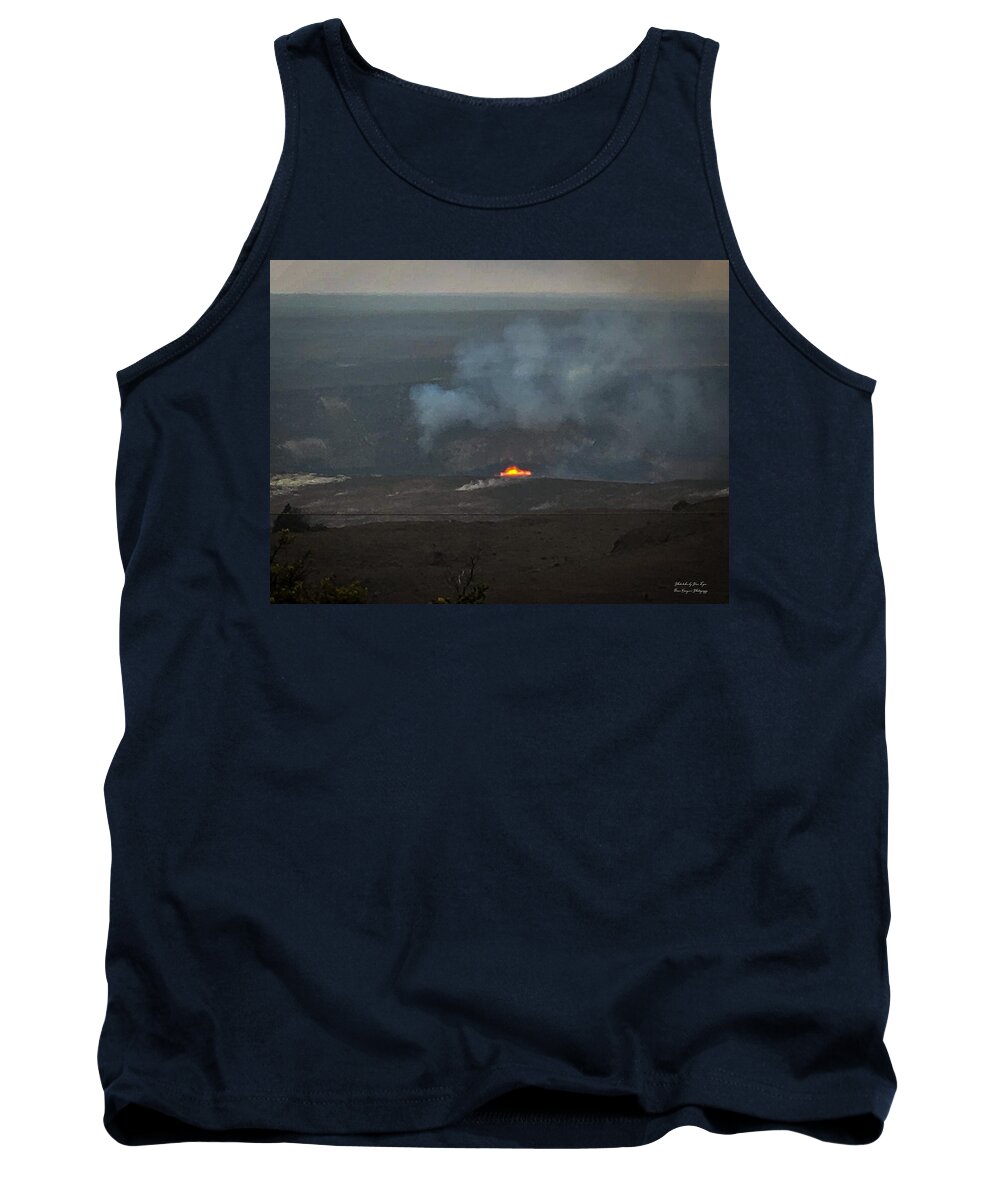 Volcano in Hawaii - Tank Top