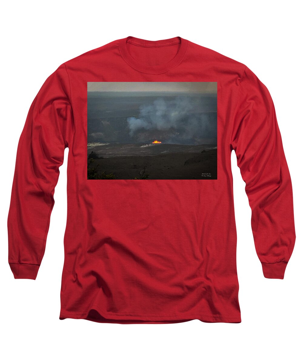 Volcano in Hawaii - Long Sleeve T-Shirt