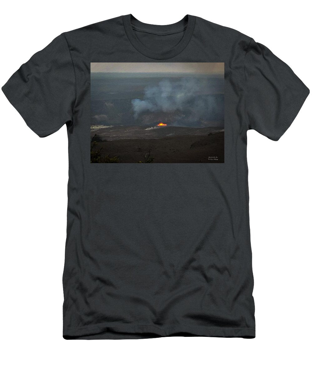 Volcano in Hawaii - T-Shirt