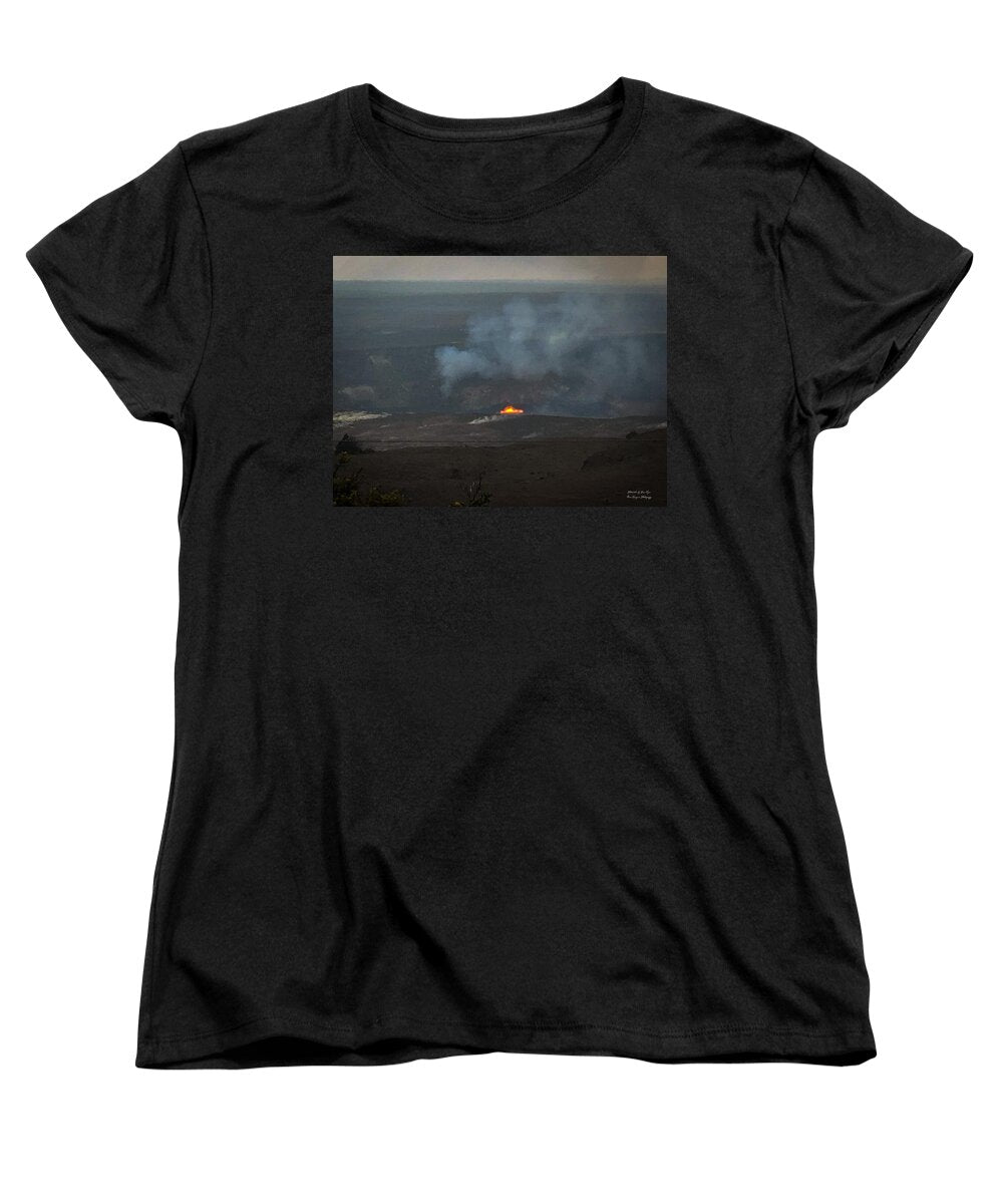 Volcano in Hawaii - Women's T-Shirt (Standard Fit)