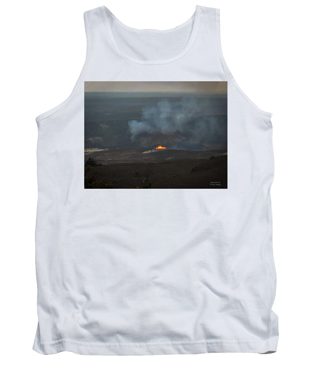 Volcano in Hawaii - Tank Top