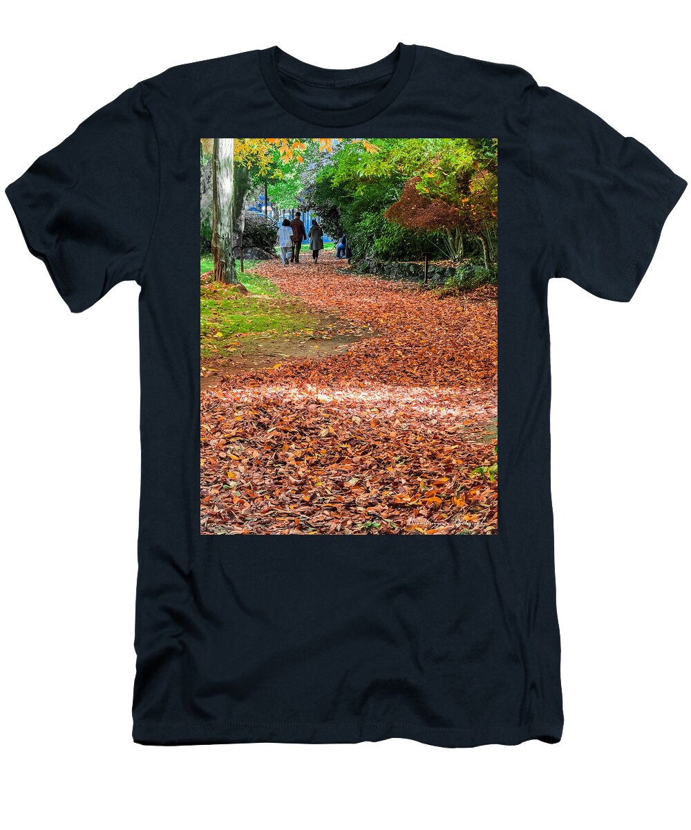Walk along the park - T-Shirt