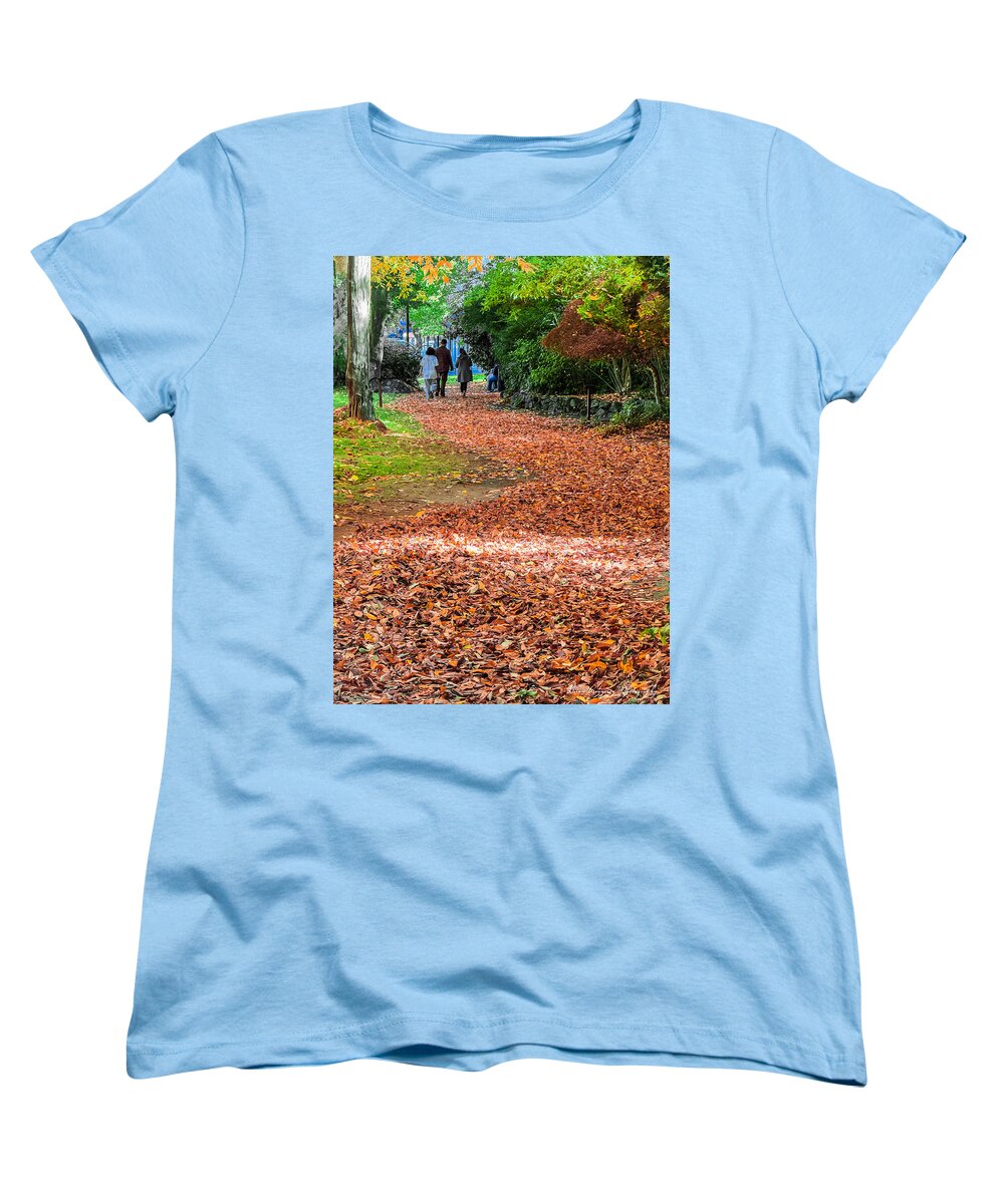 Walk along the park - Women's T-Shirt (Standard Fit)