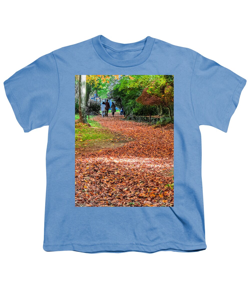 Walk along the park - Youth T-Shirt