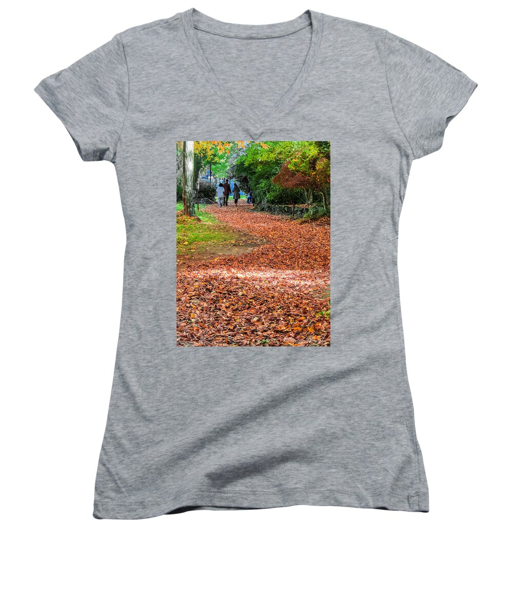 Walk along the park - Women's V-Neck
