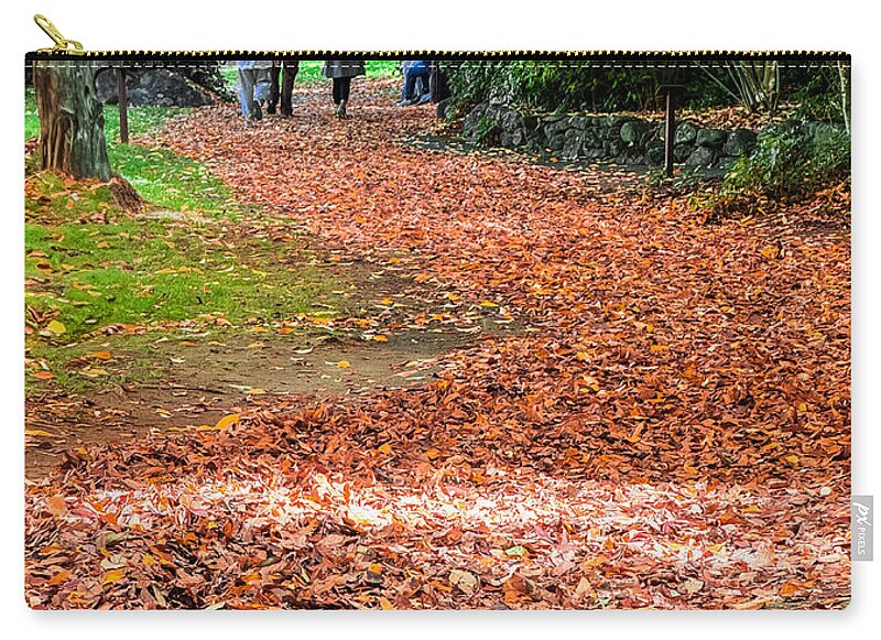 Walk along the park - Zip Pouch