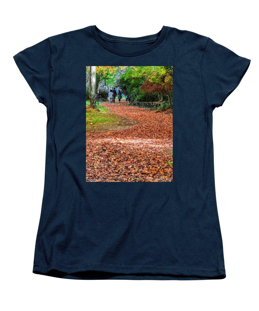Walk along the park - Women's T-Shirt (Standard Fit)