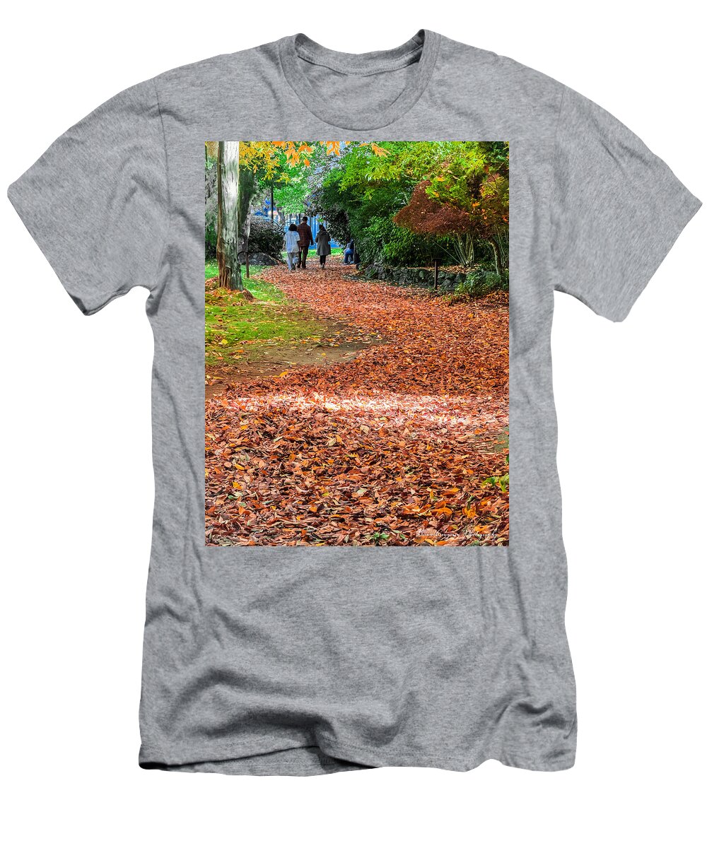 Walk along the park - T-Shirt