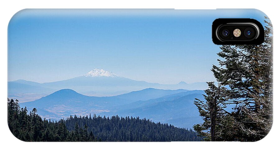 Mt Shasta in the haze 1 - Phone Case