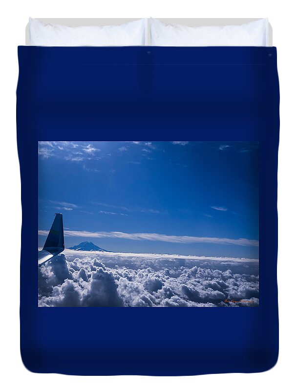 Above the clouds  - Duvet Cover