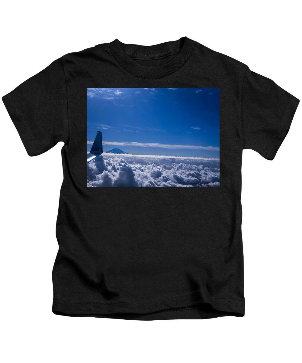 Above the clouds  - Kids T-Shirt
