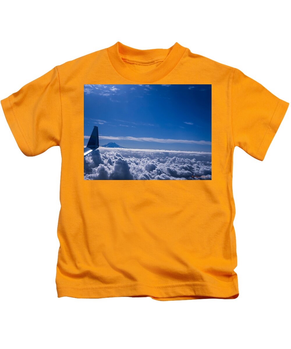 Above the clouds  - Kids T-Shirt