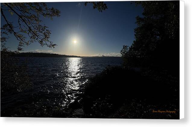 As the sun sets  - Canvas Print