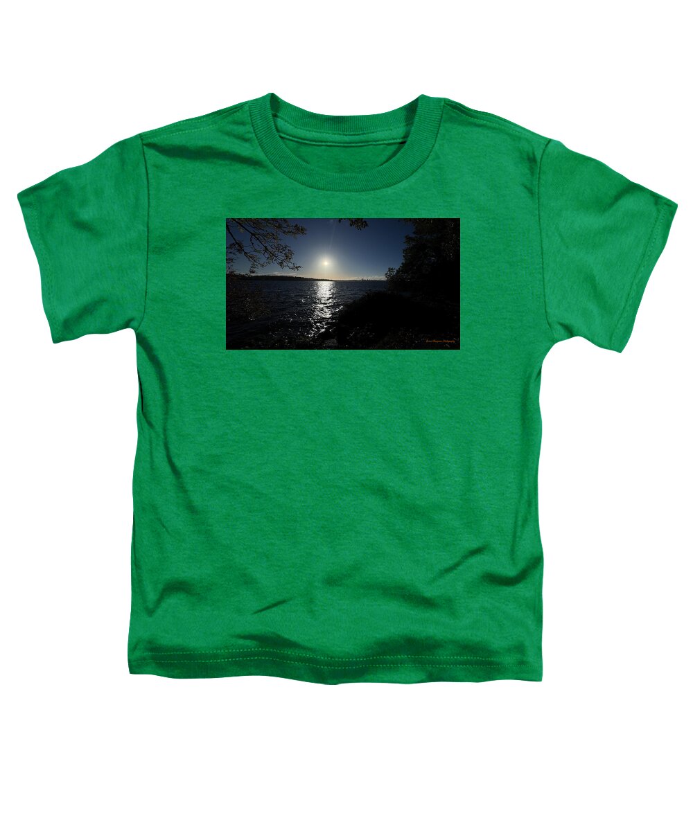 As the sun sets  - Toddler T-Shirt