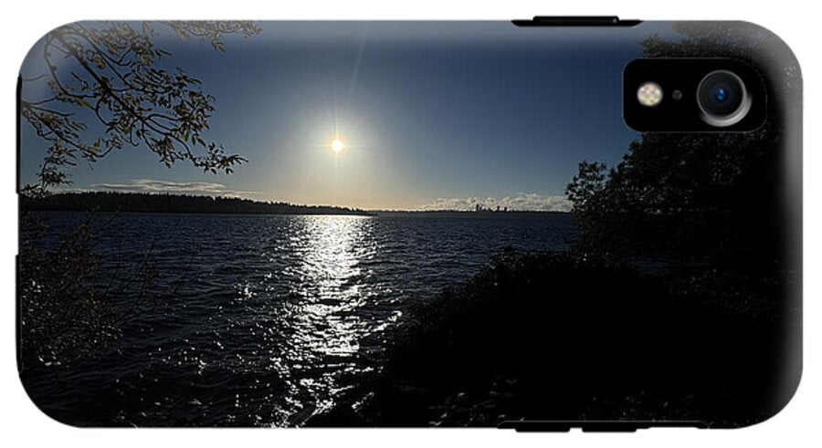 As the sun sets  - Phone Case