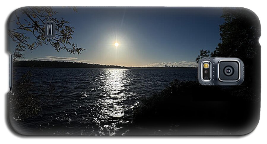 As the sun sets  - Phone Case