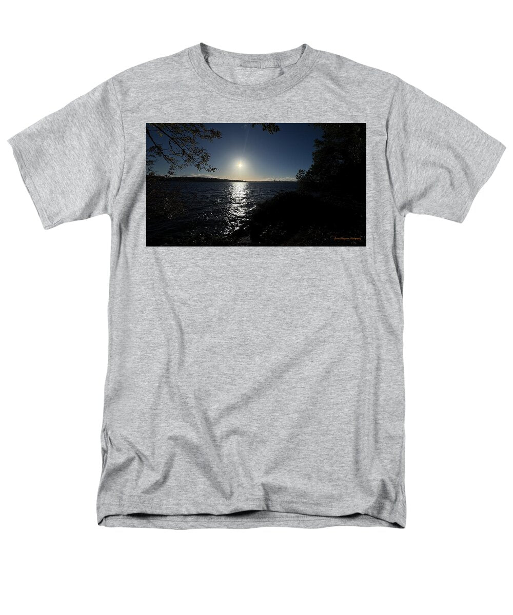 As the sun sets  - Men's T-Shirt  (Regular Fit)