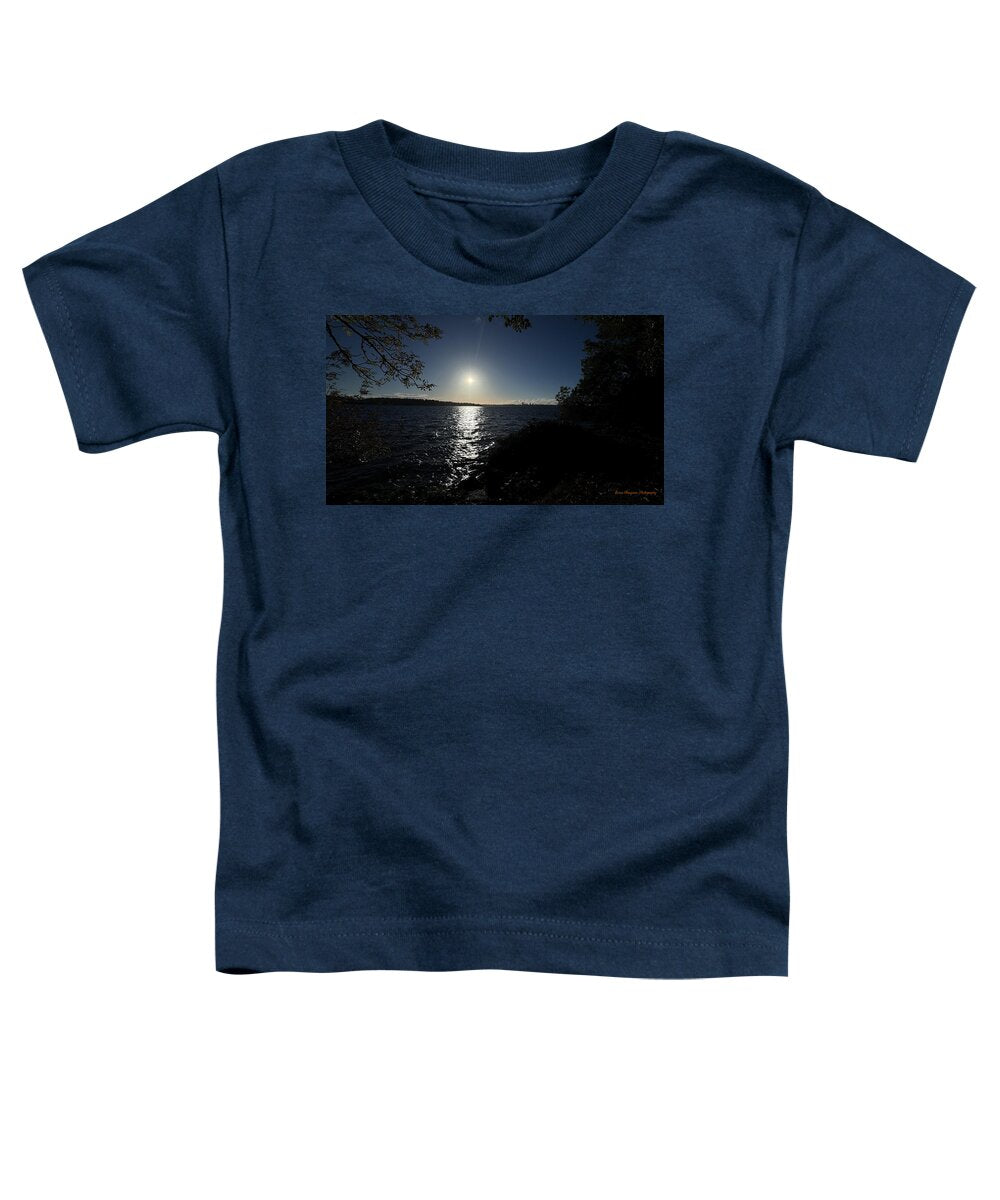 As the sun sets  - Toddler T-Shirt